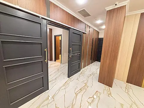 Satılır obyekt 550 m²