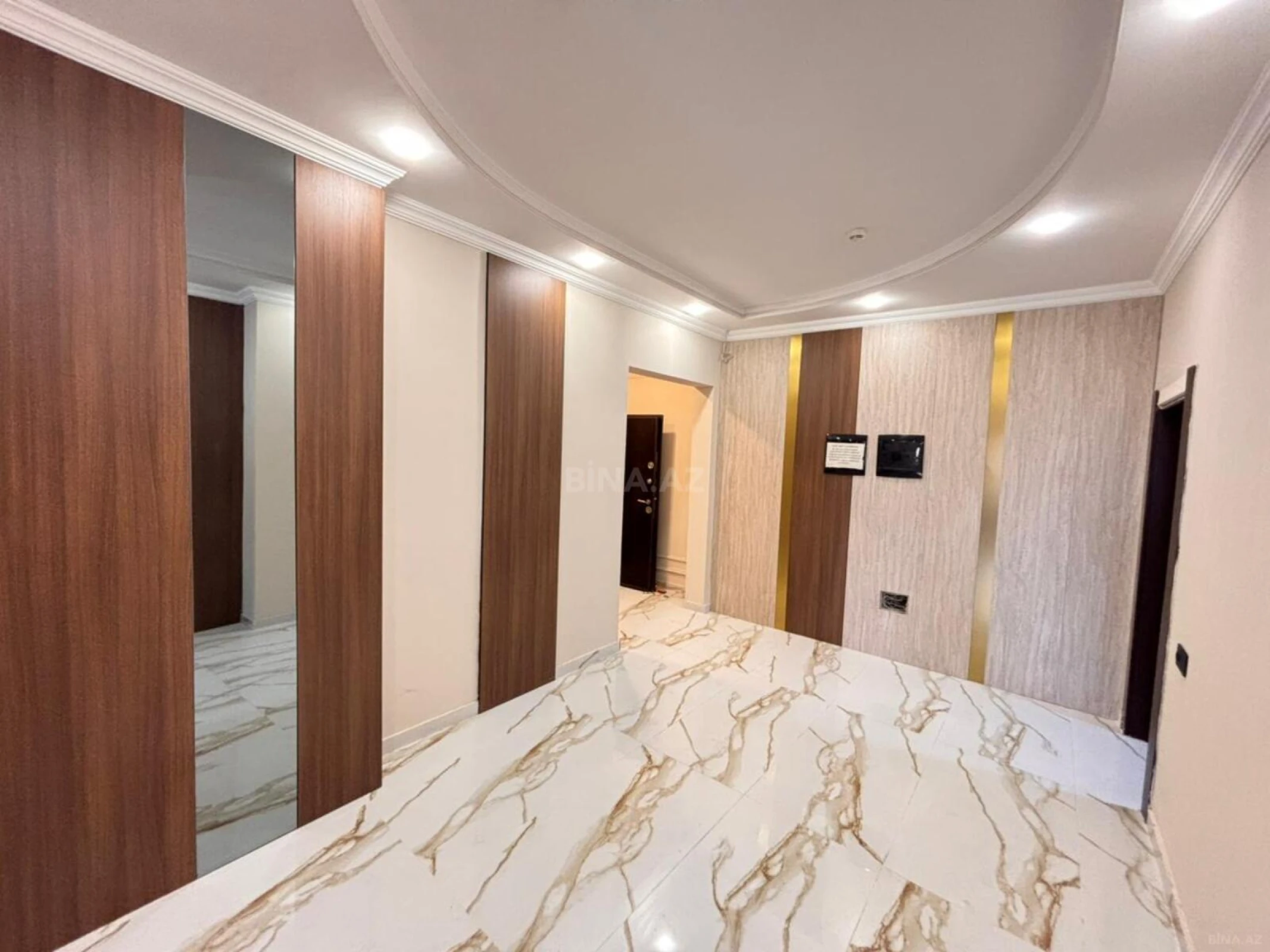 Satılır obyekt 550 m²