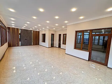Satılır obyekt 550 m² — Bakı, Nəsimi 550.00 m²