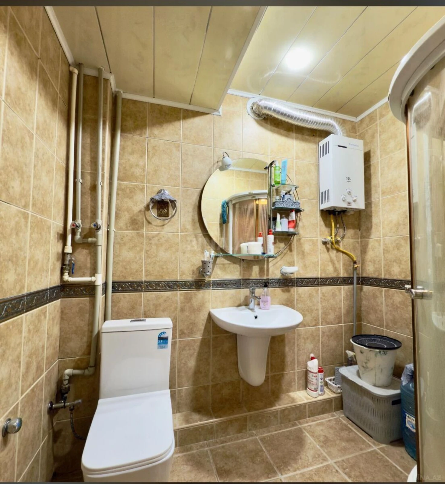 Satılır 4 otaqlı mənzil 110 m²