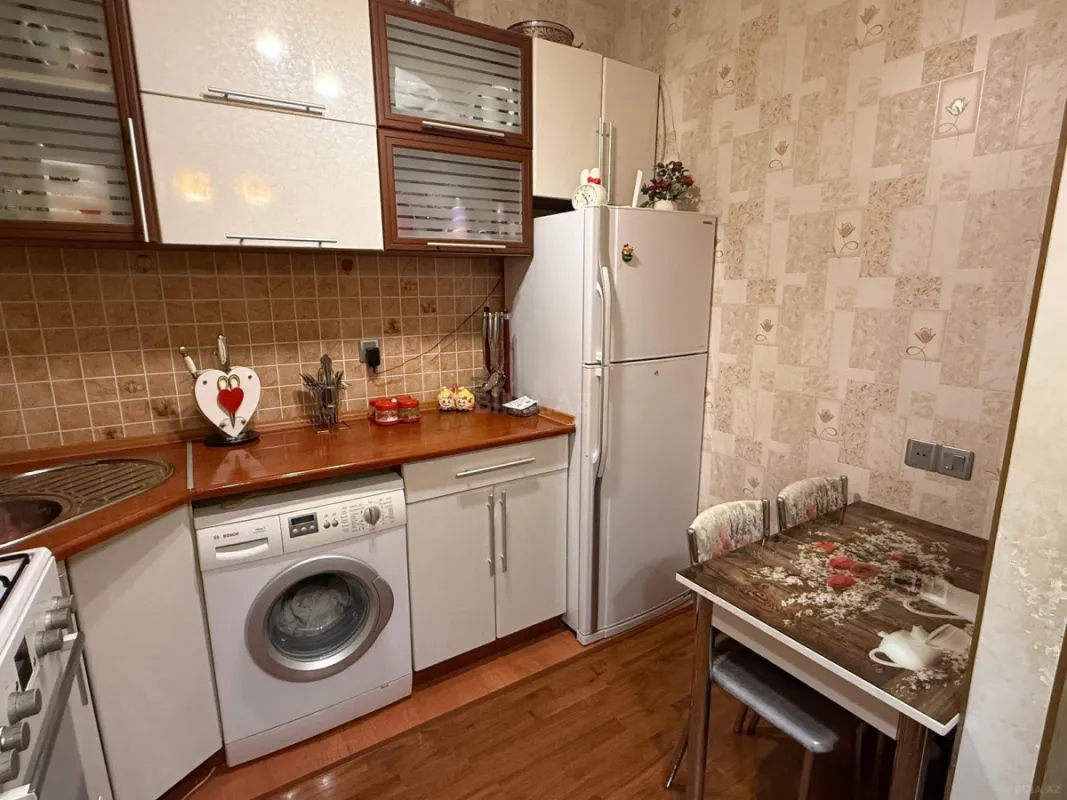 Satılır 2 otaqlı mənzil 64 m²