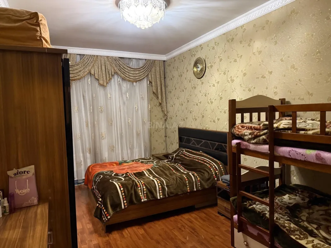 Satılır 2 otaqlı mənzil 64 m²