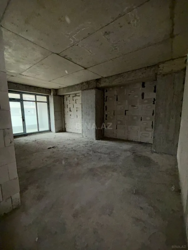 Satılır 3 otaqlı mənzil 148 m²
