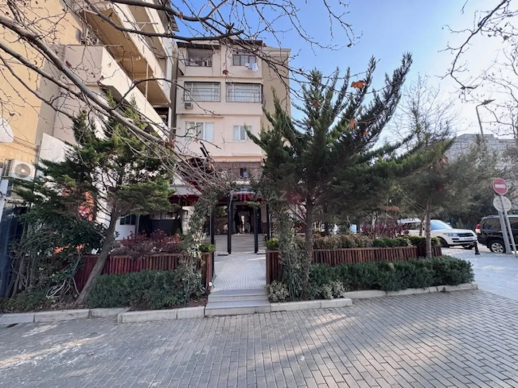 Satılır obyekt 150 m²