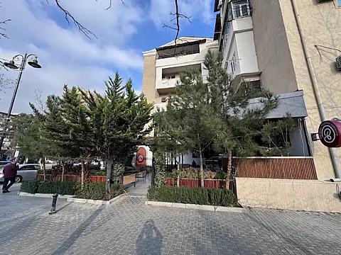 Satılır obyekt 150 m²