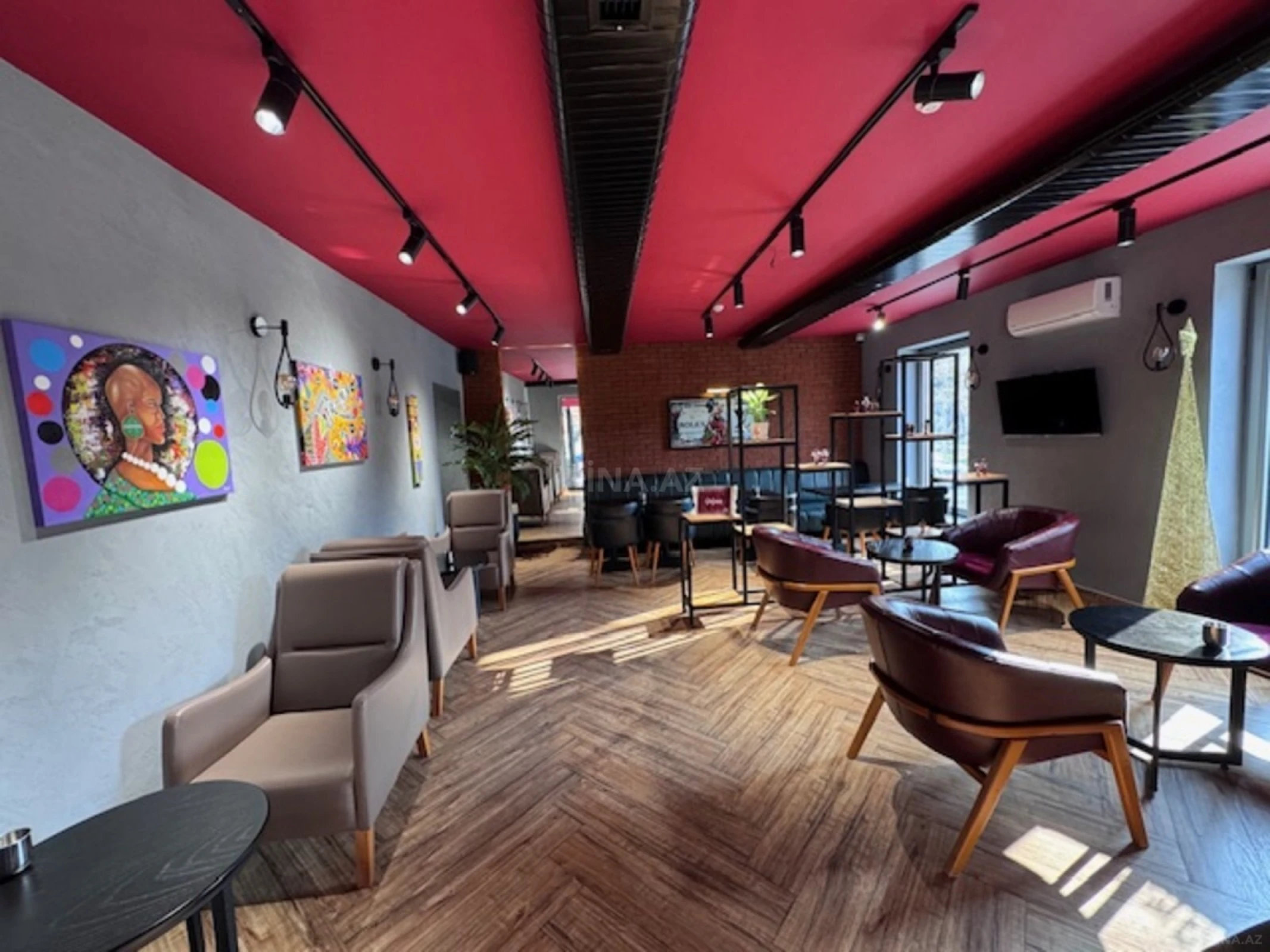 Satılır obyekt 150 m²