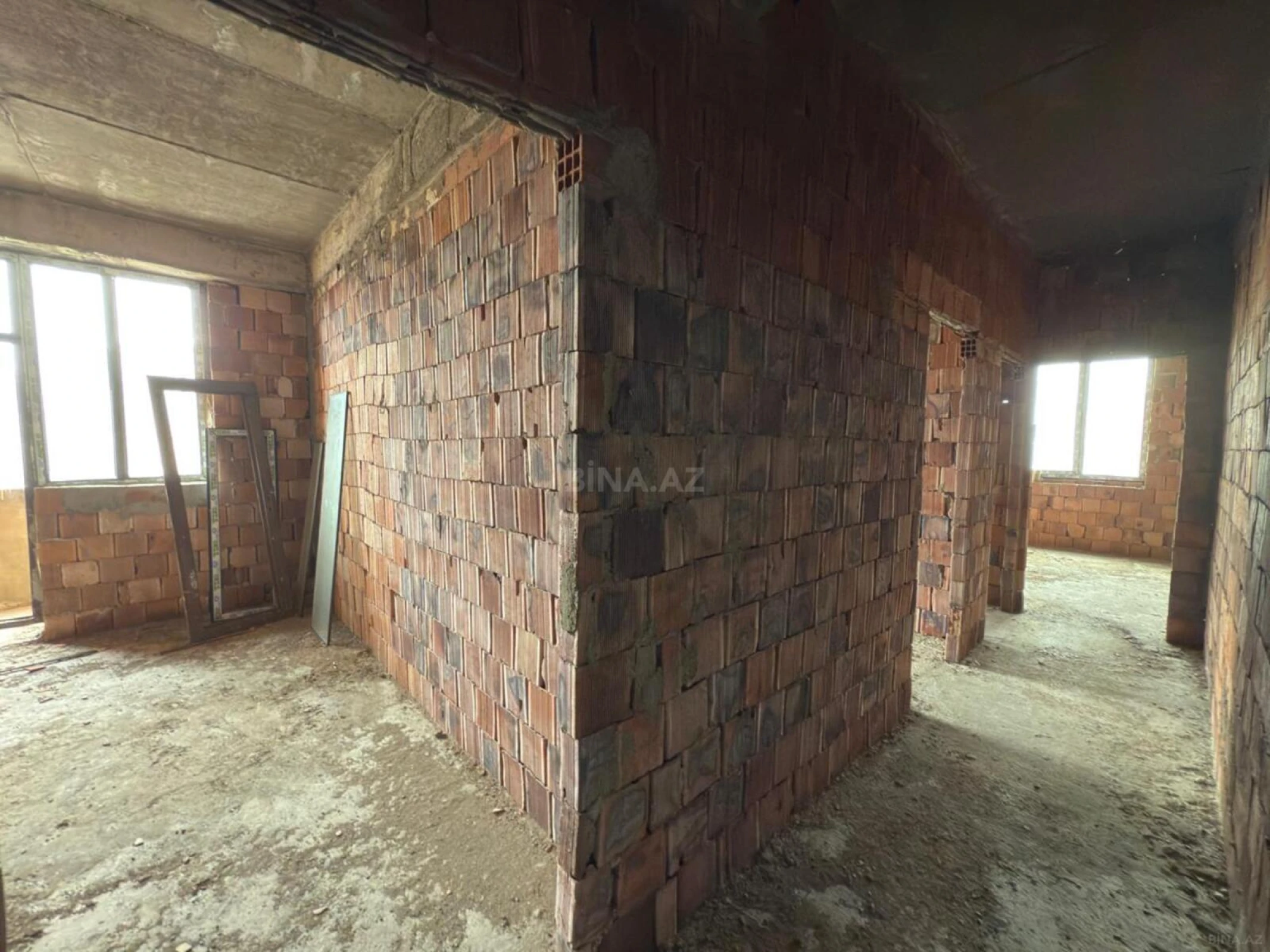 Satılır 3 otaqlı mənzil 100 m²