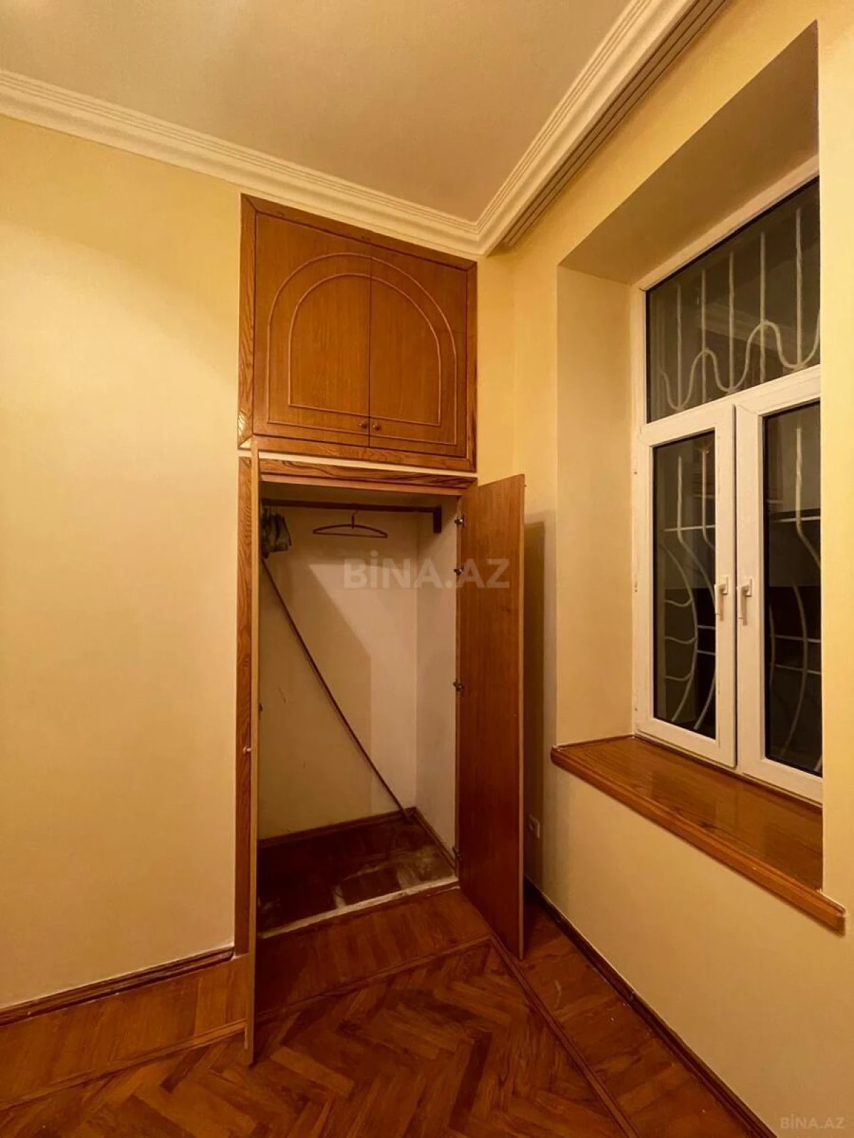 Kirayə verilir 7 otaqlı ofis 350 m²