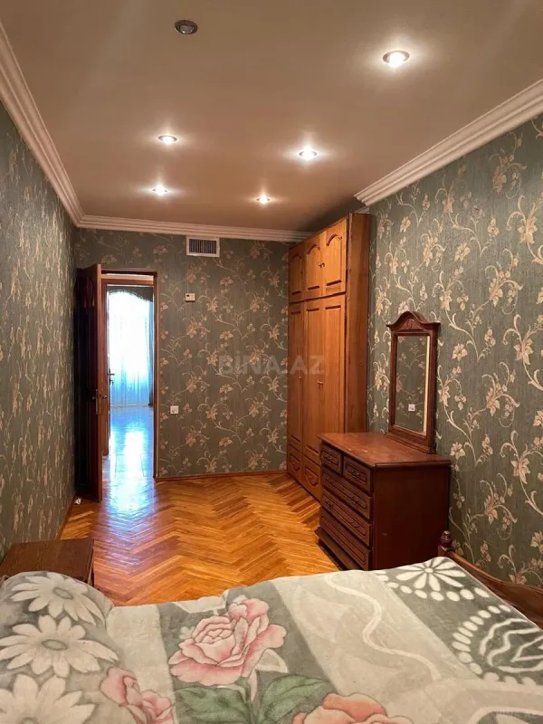 Kirayə verilir 7 otaqlı ofis 350 m²