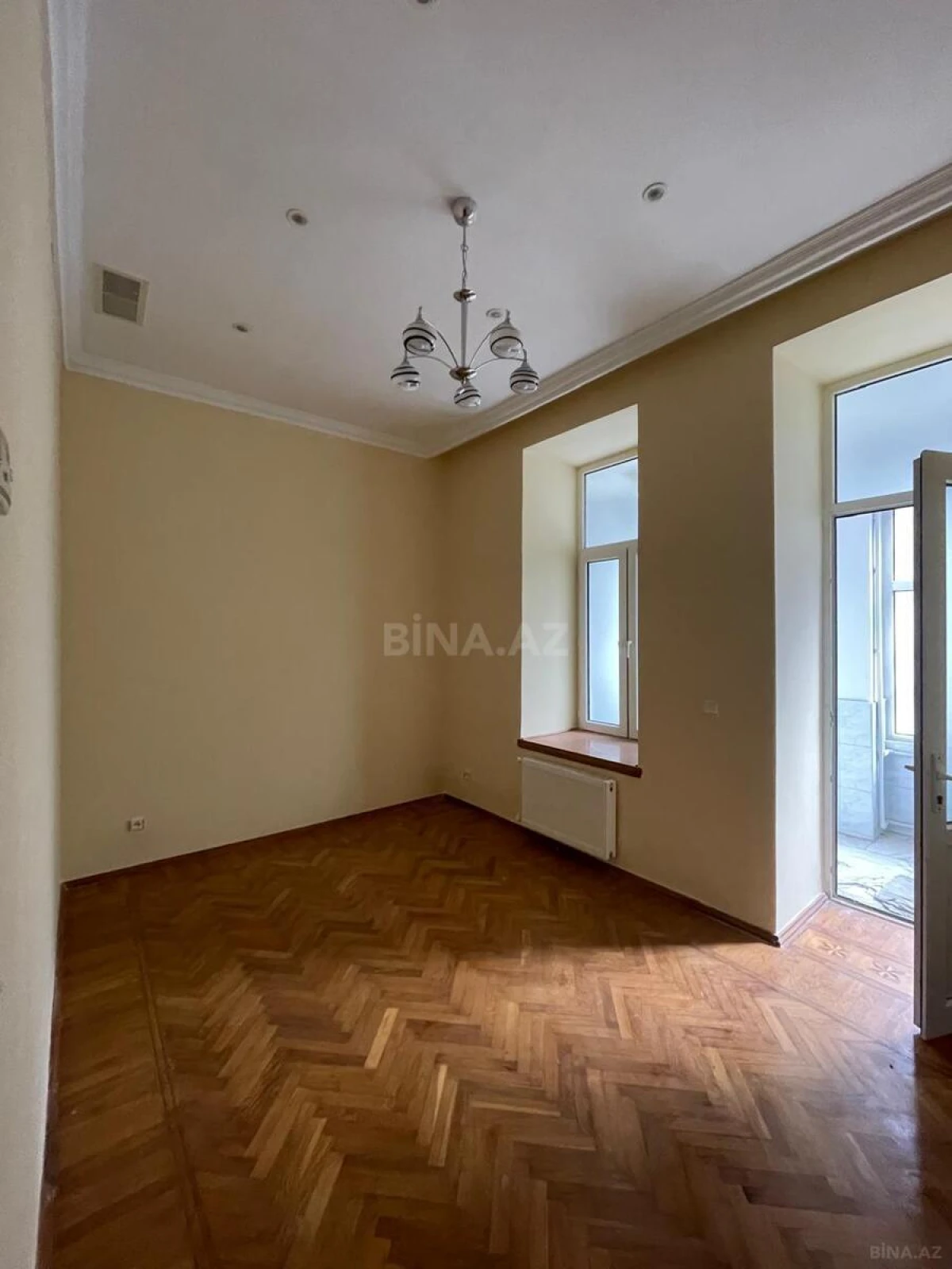 Kirayə verilir 7 otaqlı ofis 350 m²