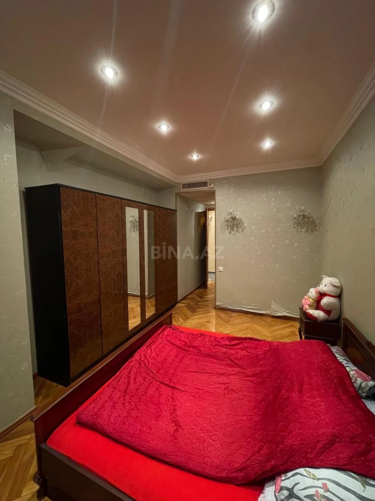 Kirayə verilir 7 otaqlı ofis 350 m²