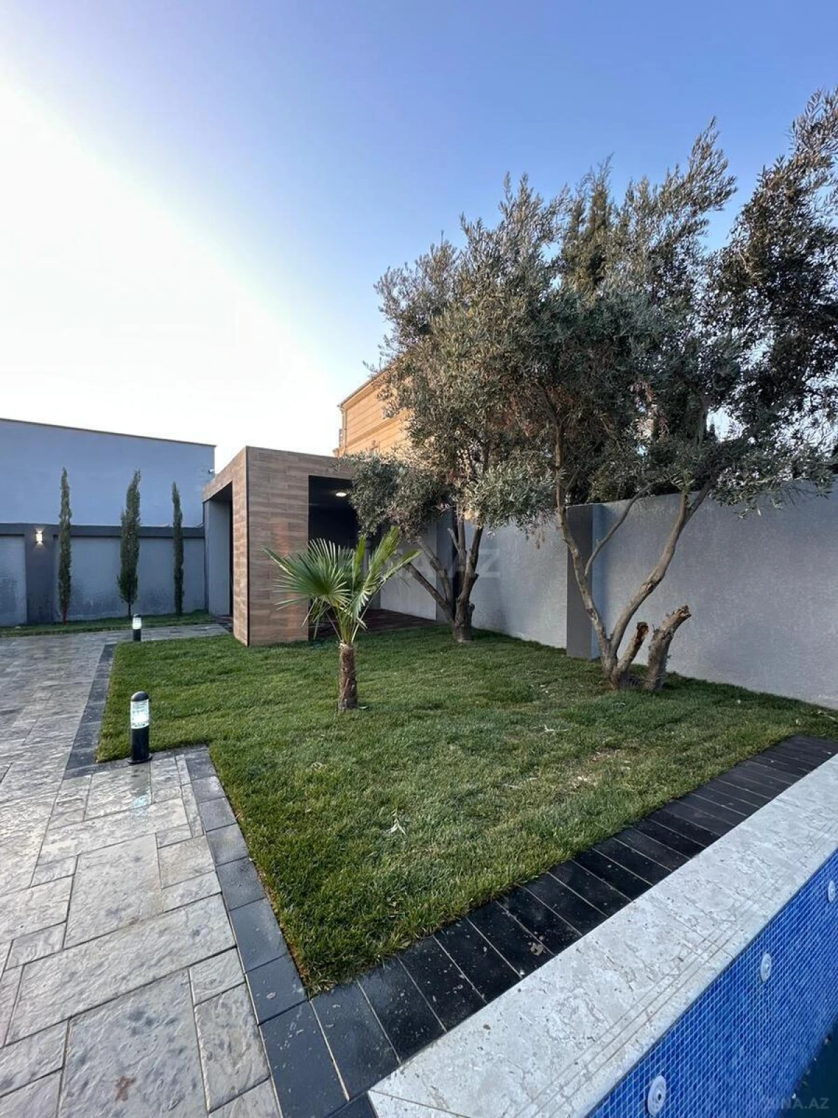 Satılır 4 otaqlı həyət evi 142 m²