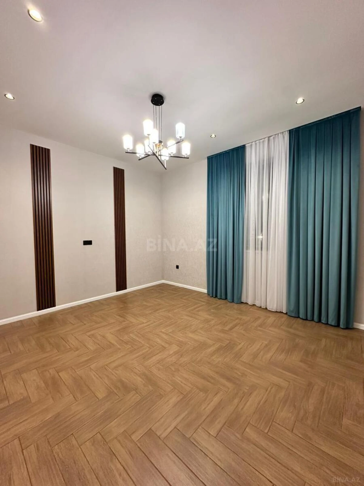 Satılır 4 otaqlı həyət evi 142 m²