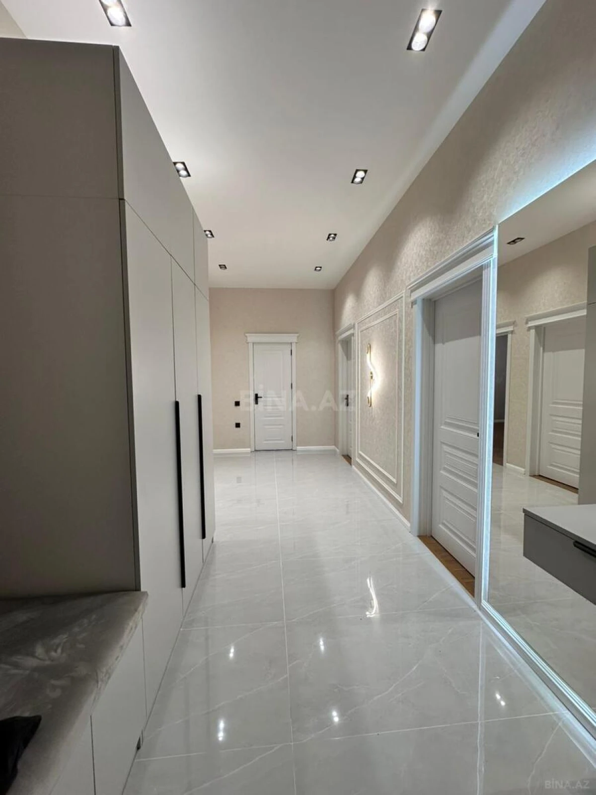 Satılır 4 otaqlı həyət evi 142 m²