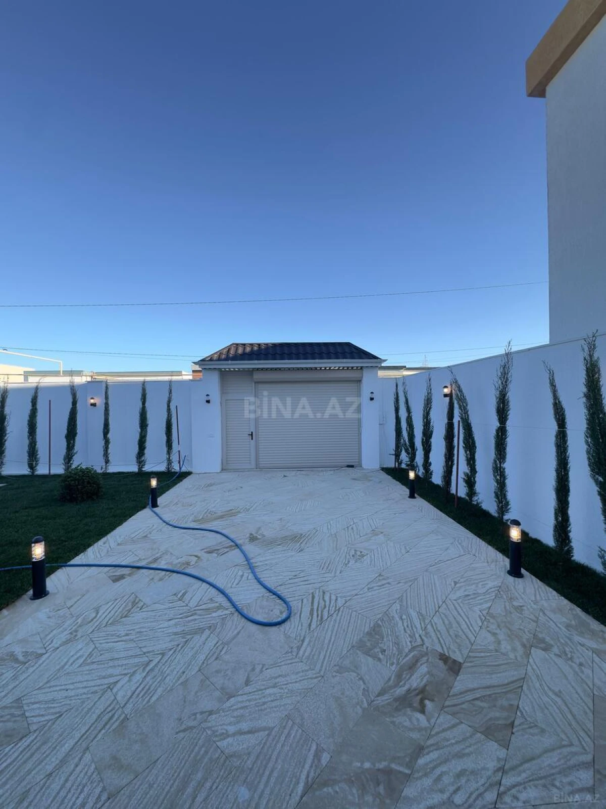 Satılır 4 otaqlı həyət evi 200 m²