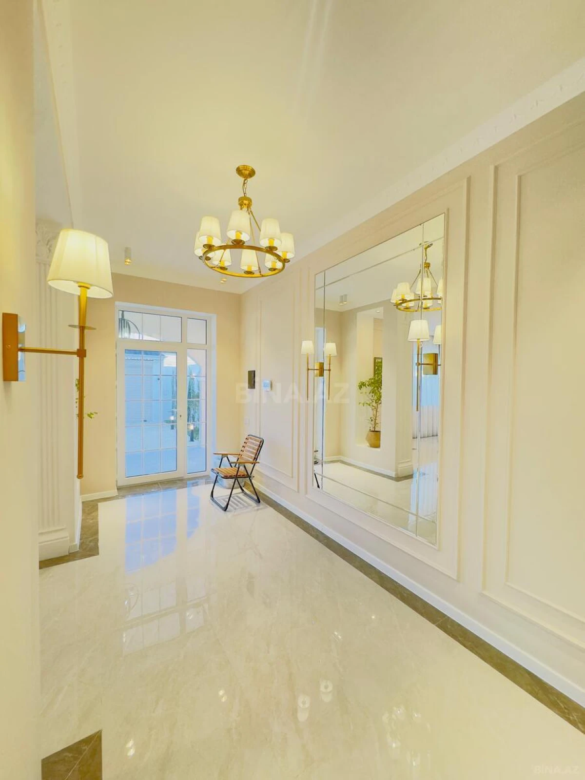 Satılır 4 otaqlı həyət evi 200 m²