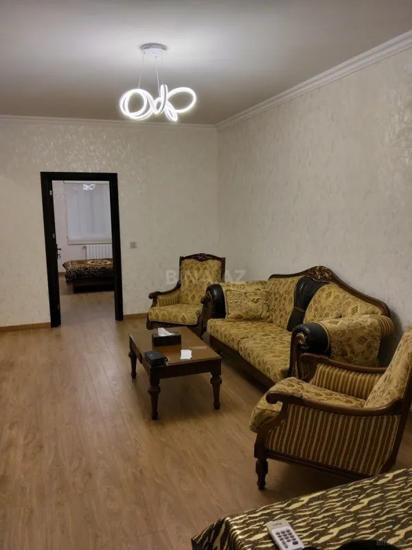 Kirayə verilir 2 otaqlı mənzil 50 m²