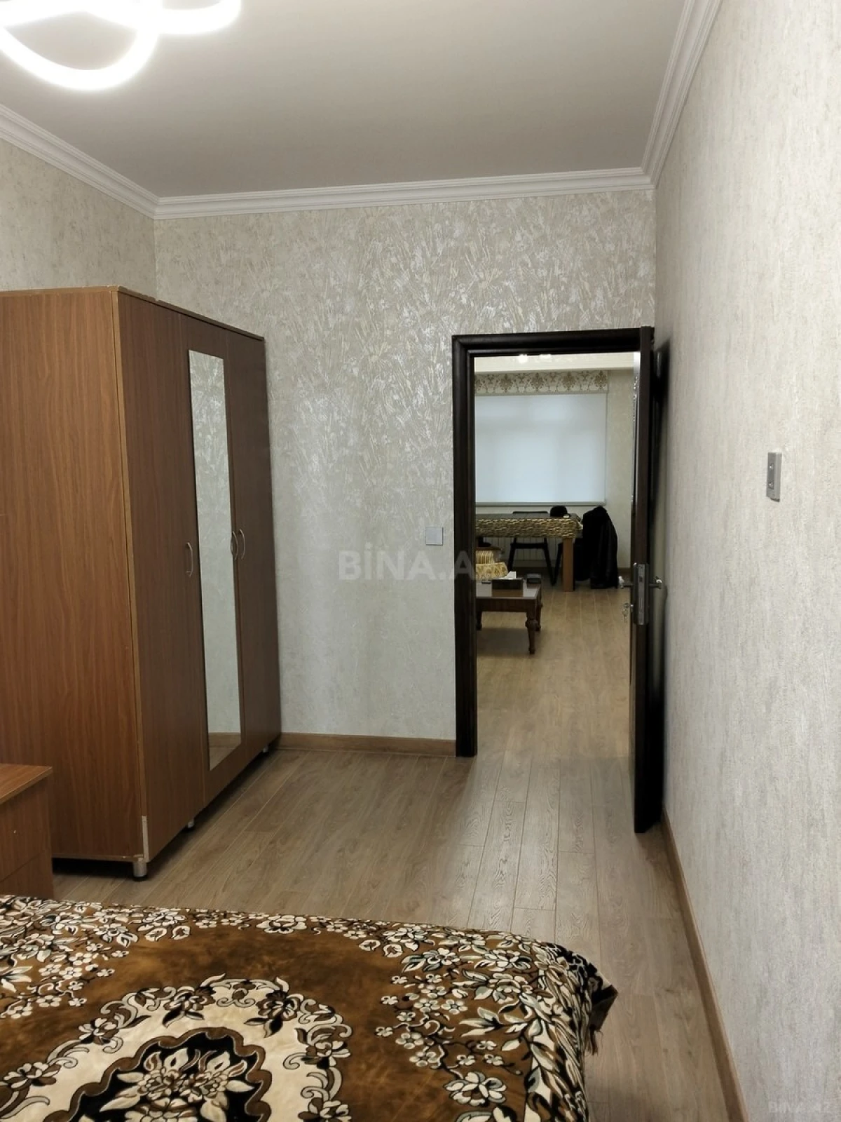 Kirayə verilir 2 otaqlı mənzil 50 m²