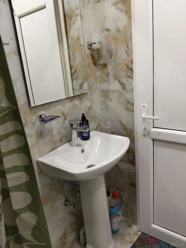 Kirayə verilir 2 otaqlı mənzil 50 m²