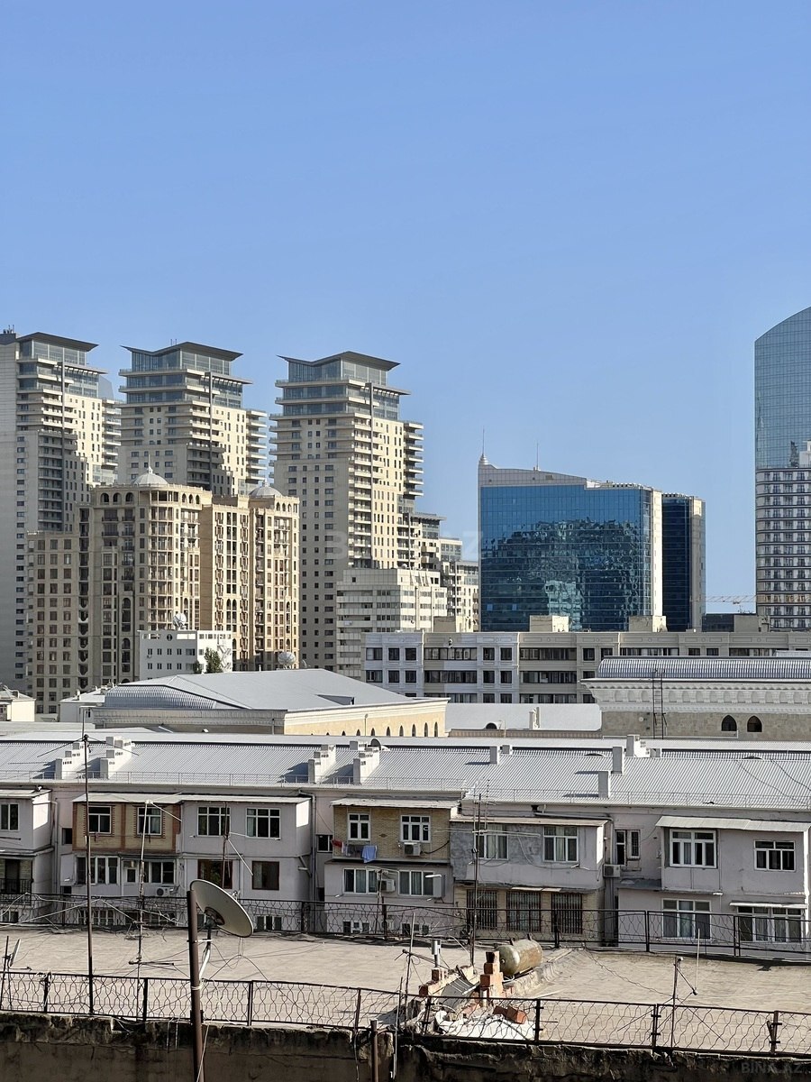 Satılır 3 otaqlı mənzil 108 m² — Bakı 3 otaq 108.00 m²