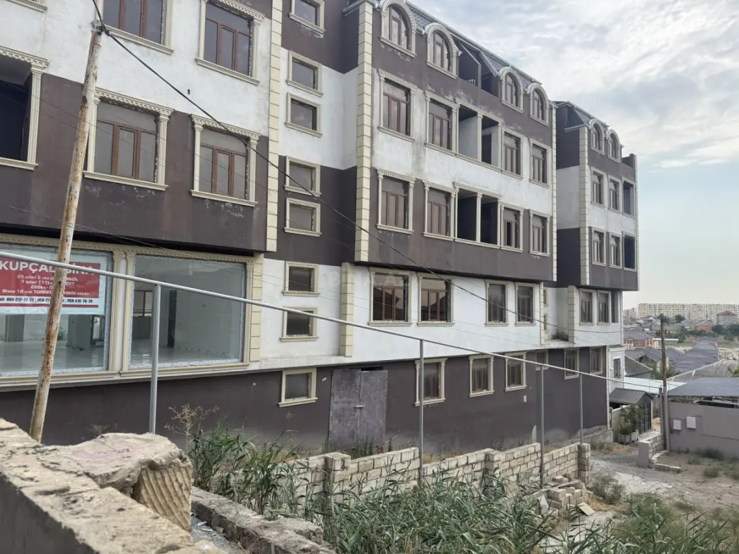 Satılır obyekt 2282 m²