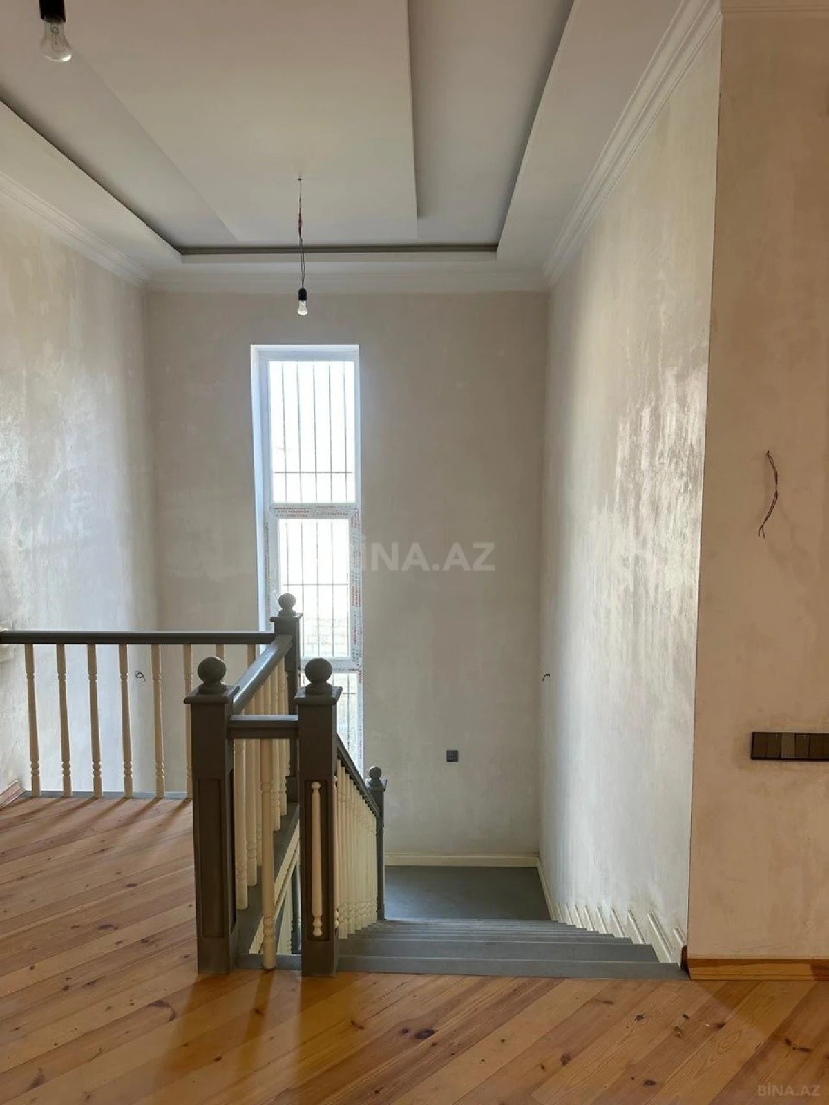 Satılır 6 otaqlı həyət evi 245 m²