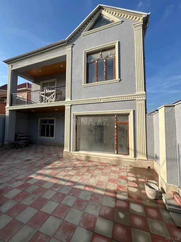 Satılır 6 otaqlı həyət evi 245 m²