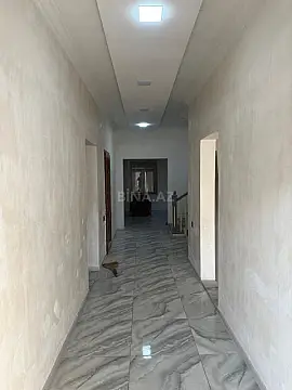 Satılır 6 otaqlı həyət evi 245 m²
