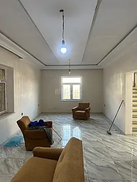 Satılır 6 otaqlı həyət evi 245 m²