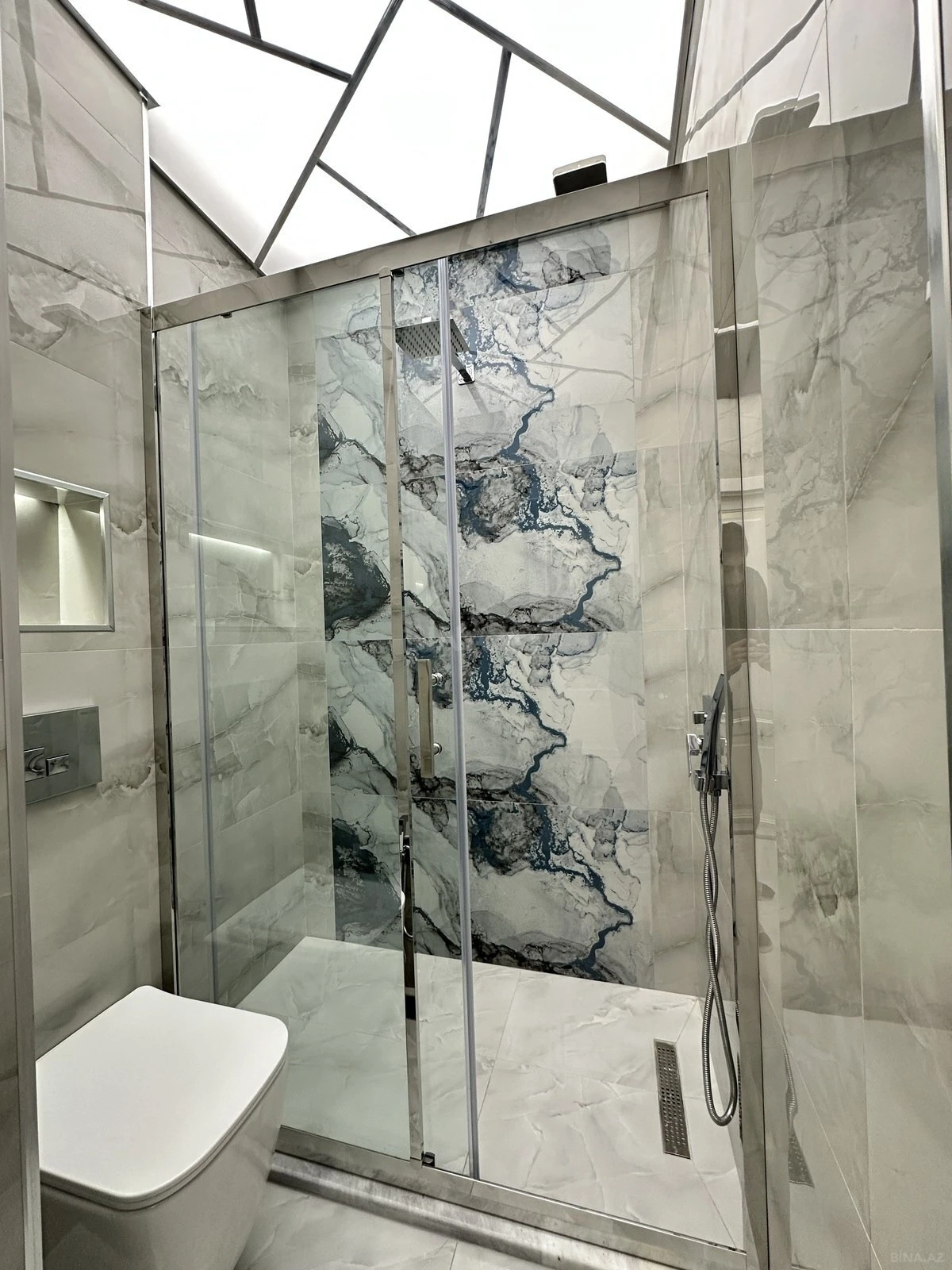 Satılır 3 otaqlı mənzil 87 m²