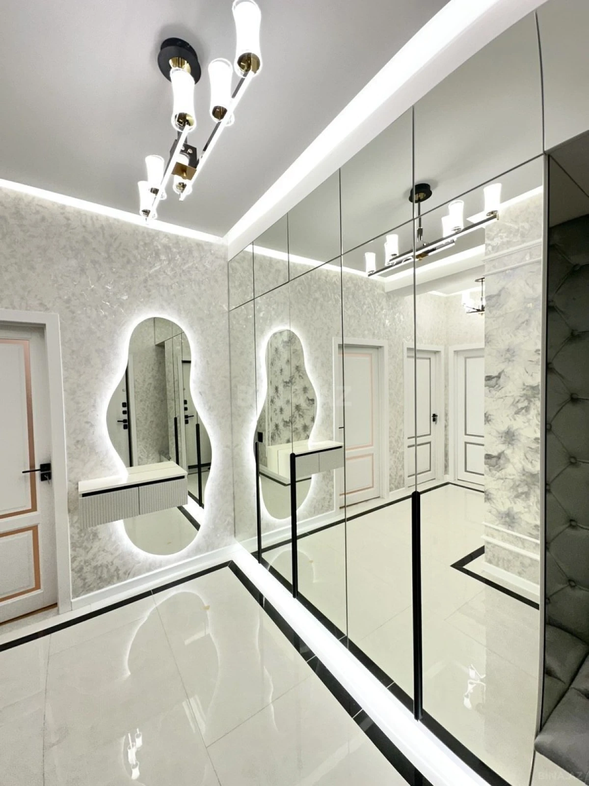 Satılır 3 otaqlı mənzil 87 m²