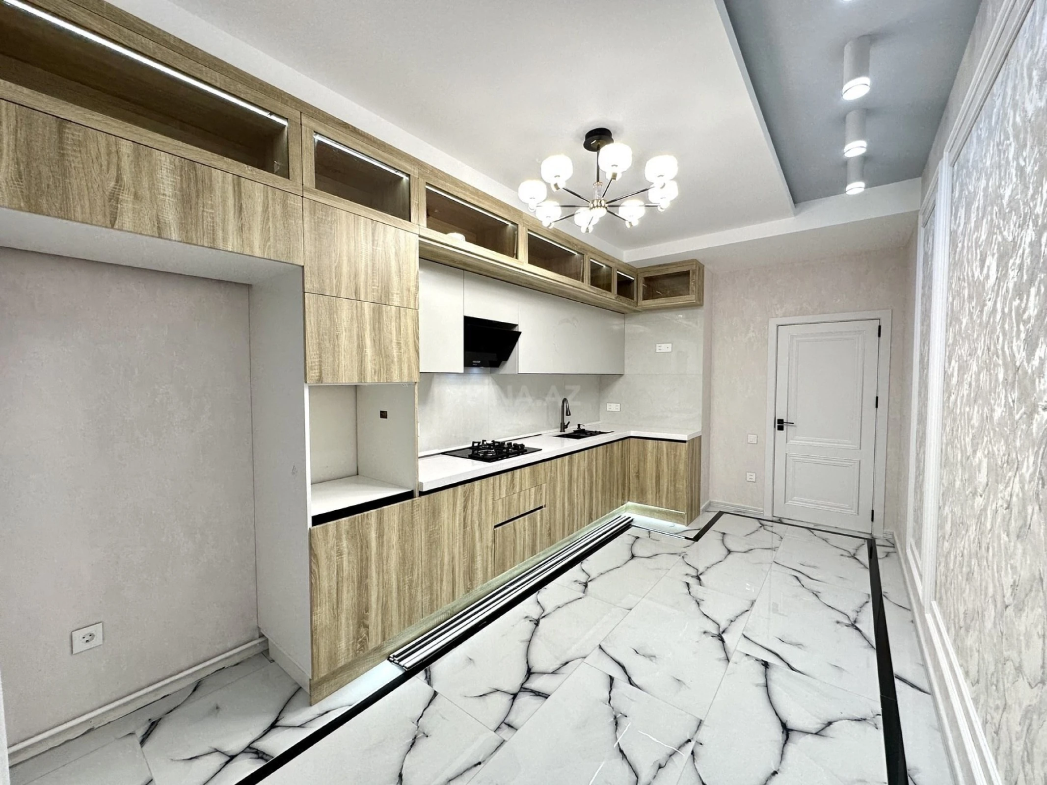 Satılır 3 otaqlı mənzil 119 m²