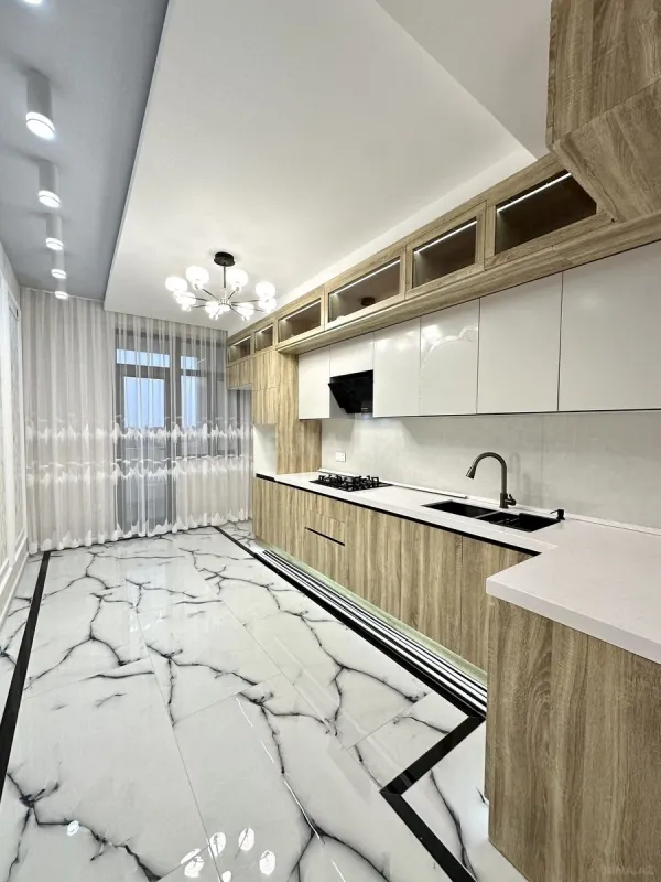 Satılır 3 otaqlı mənzil 119 m²