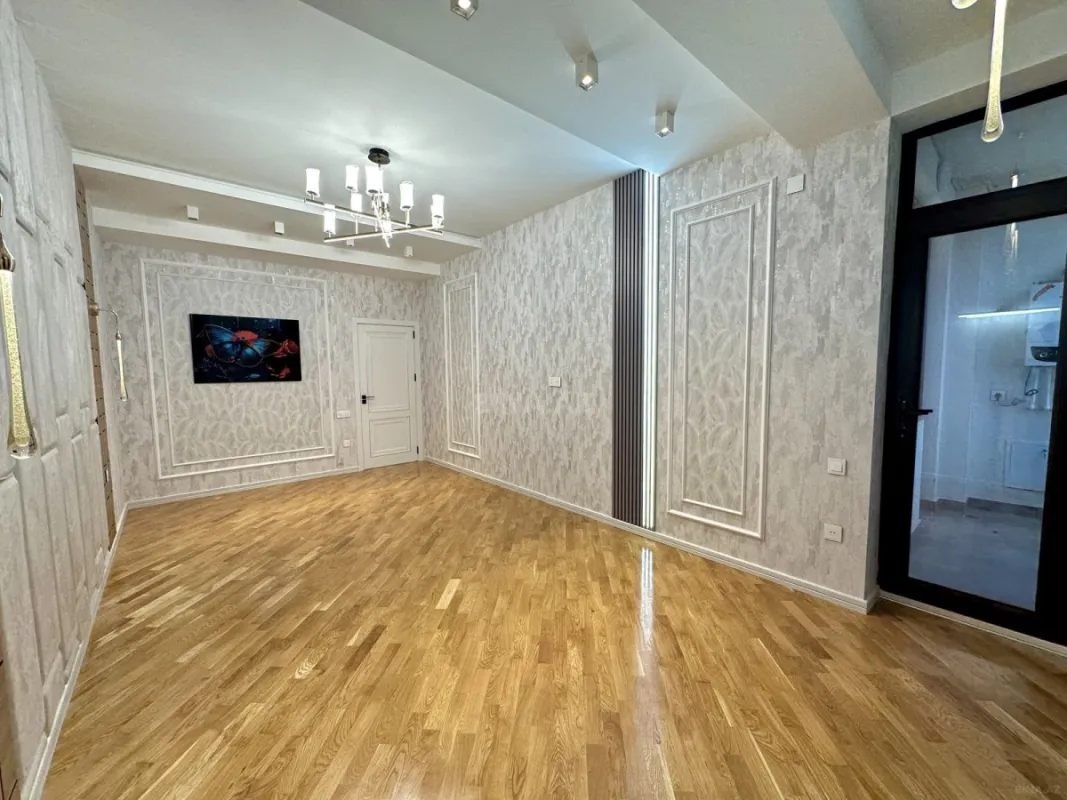 Satılır 3 otaqlı mənzil 119 m²