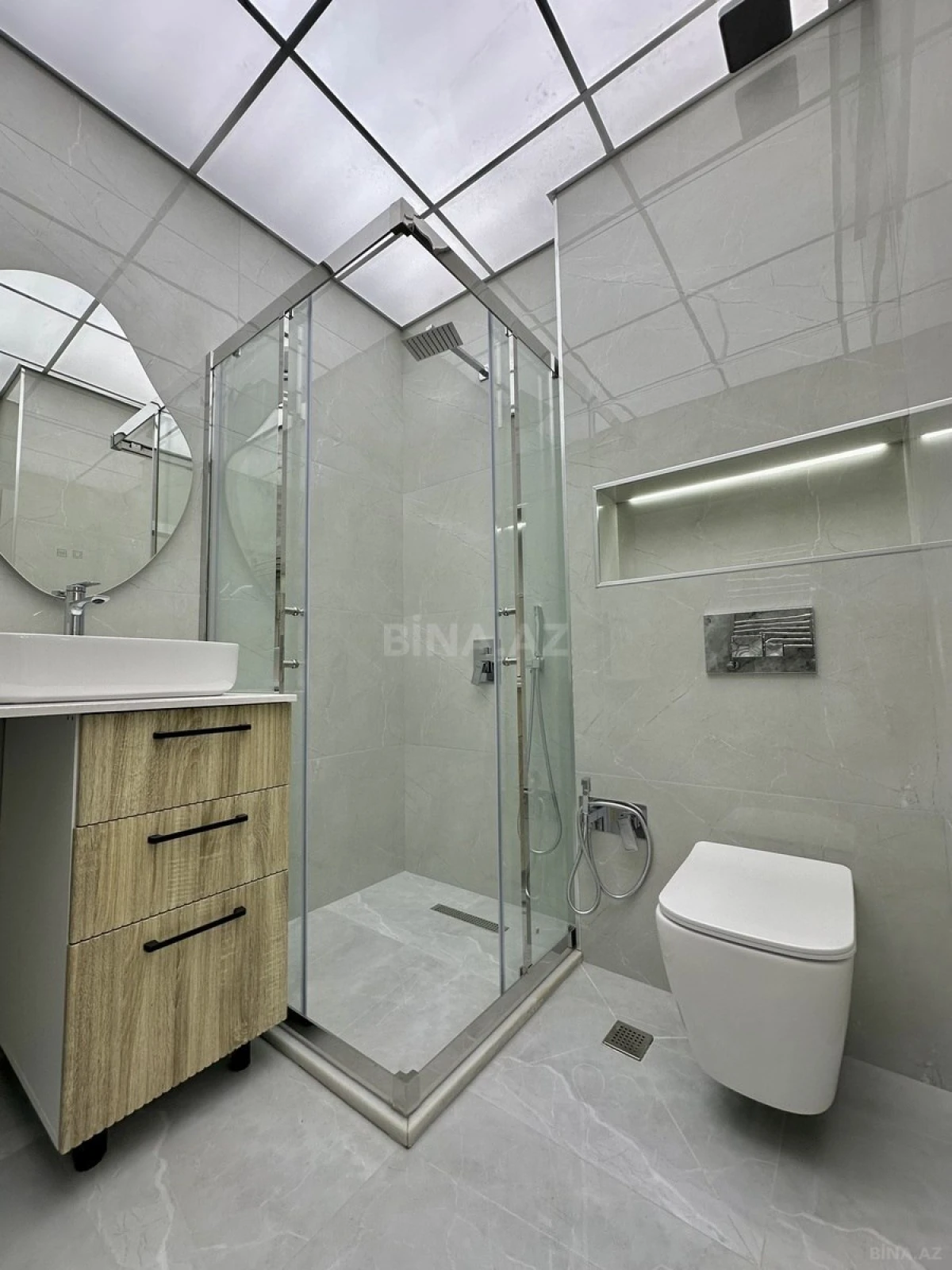 Satılır 3 otaqlı mənzil 119 m²