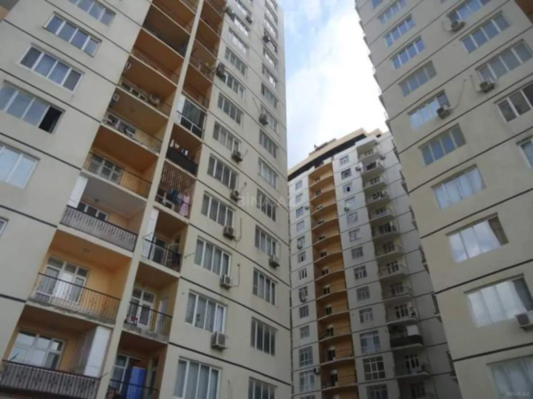 Satılır 2 otaqlı mənzil 88 m²
