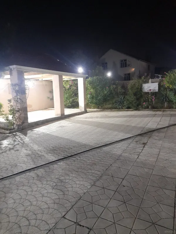 Satılır 6 otaqlı həyət evi 260 m²