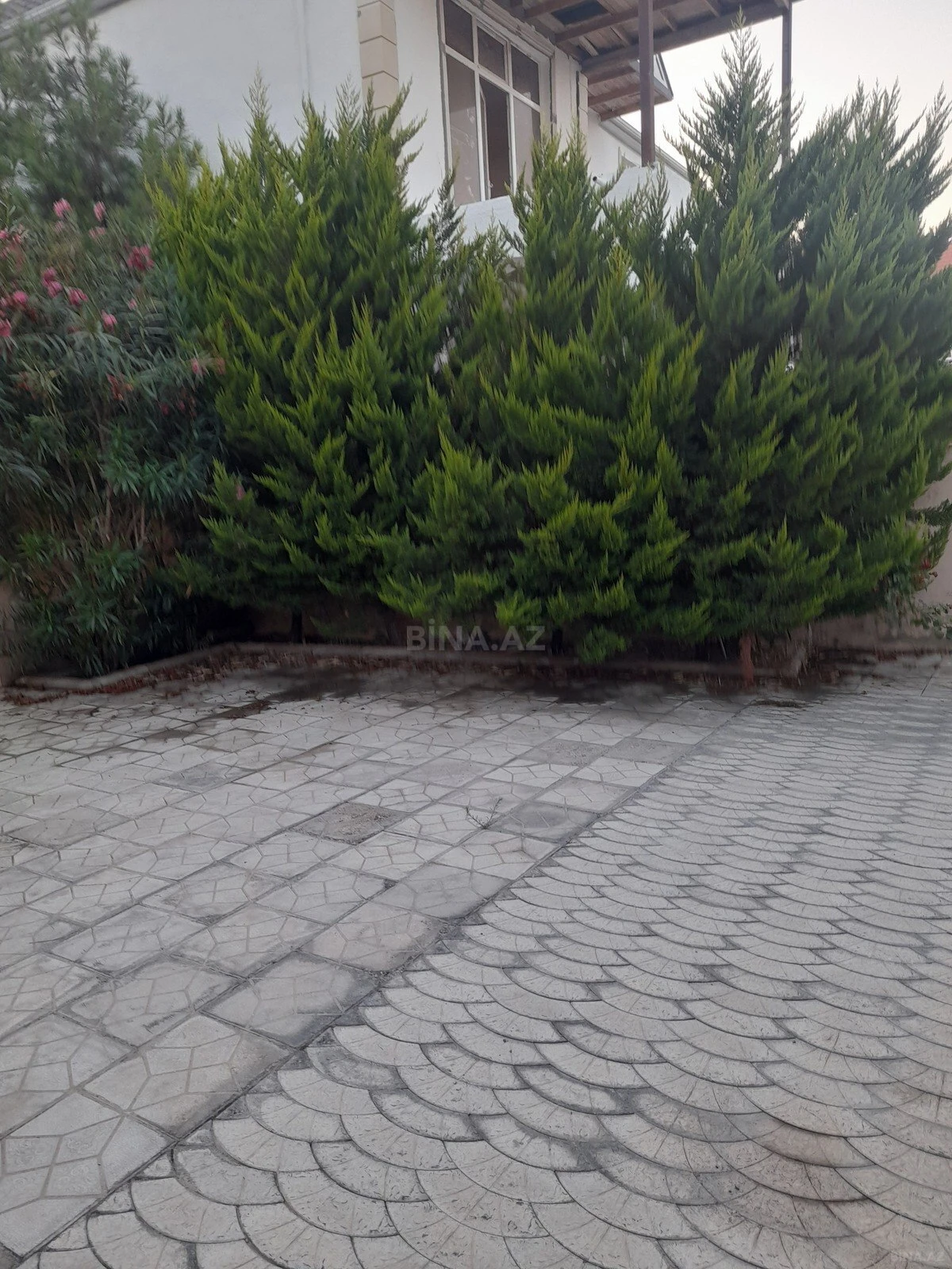 Satılır 6 otaqlı həyət evi 260 m²