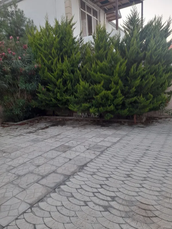 Satılır 6 otaqlı həyət evi 260 m²