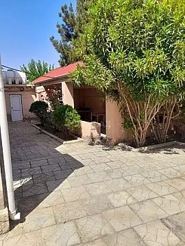 Satılır 6 otaqlı həyət evi 260 m²