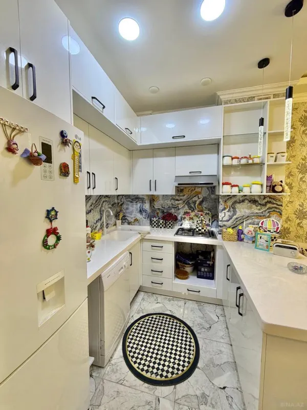 Satılır 2 otaqlı mənzil 60 m²