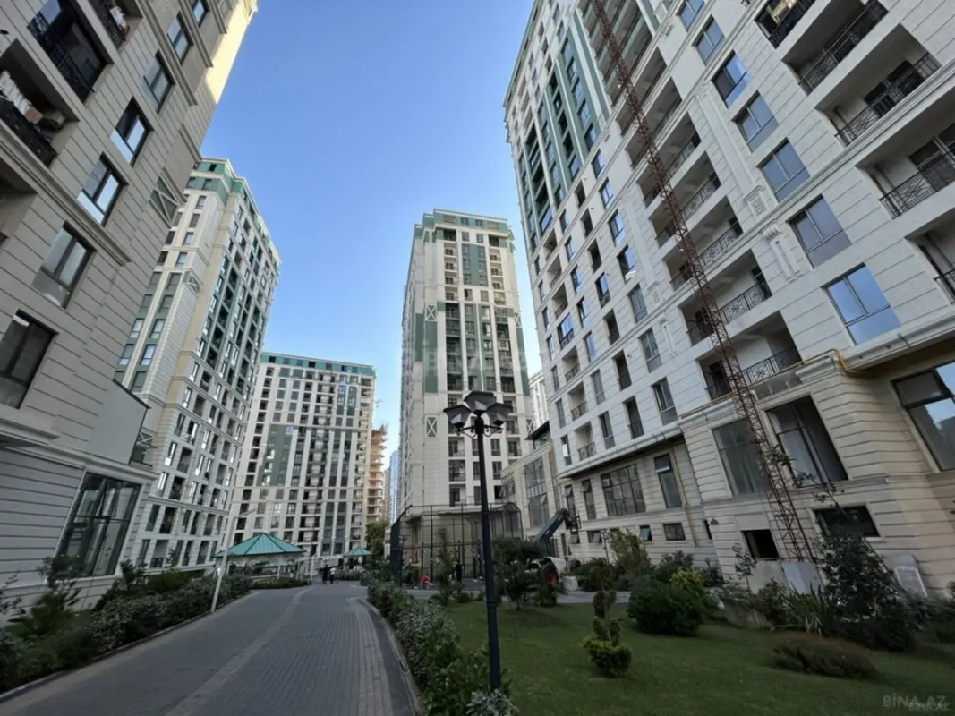 Satılır 2 otaqlı mənzil 60 m²