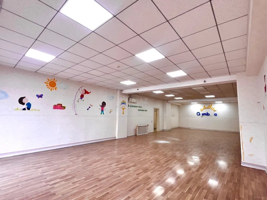 Kirayə verilir 1 otaqlı ofis 165 m²