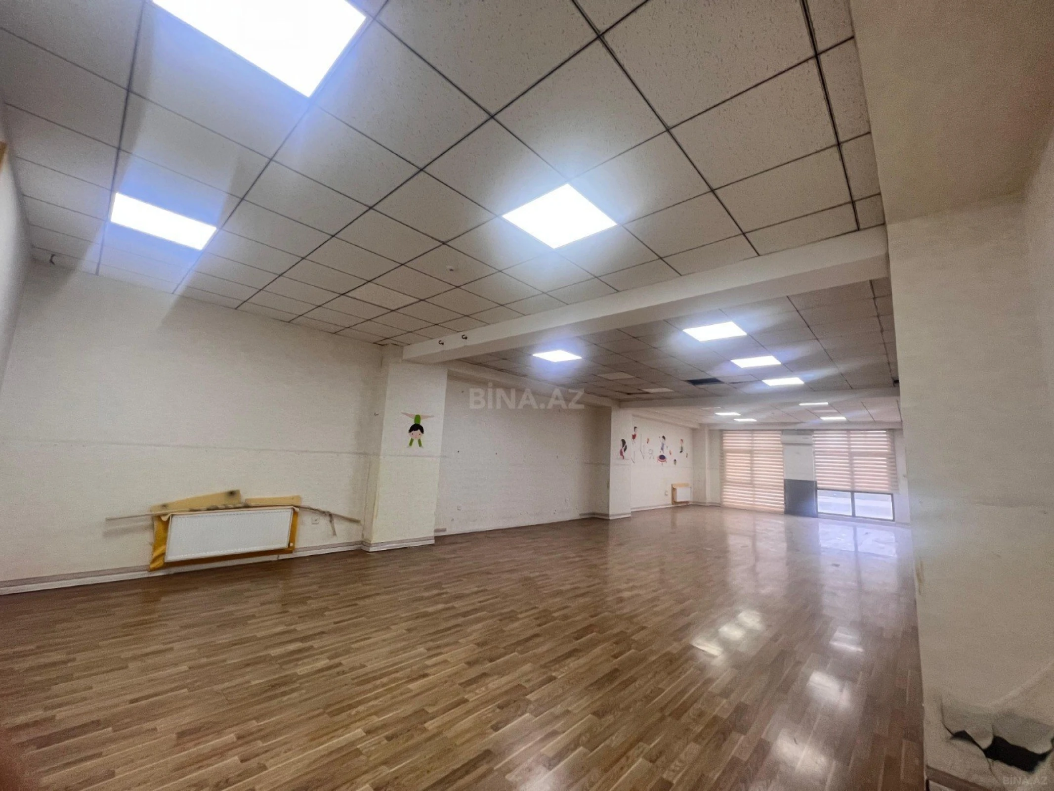 Kirayə verilir 1 otaqlı ofis 165 m²