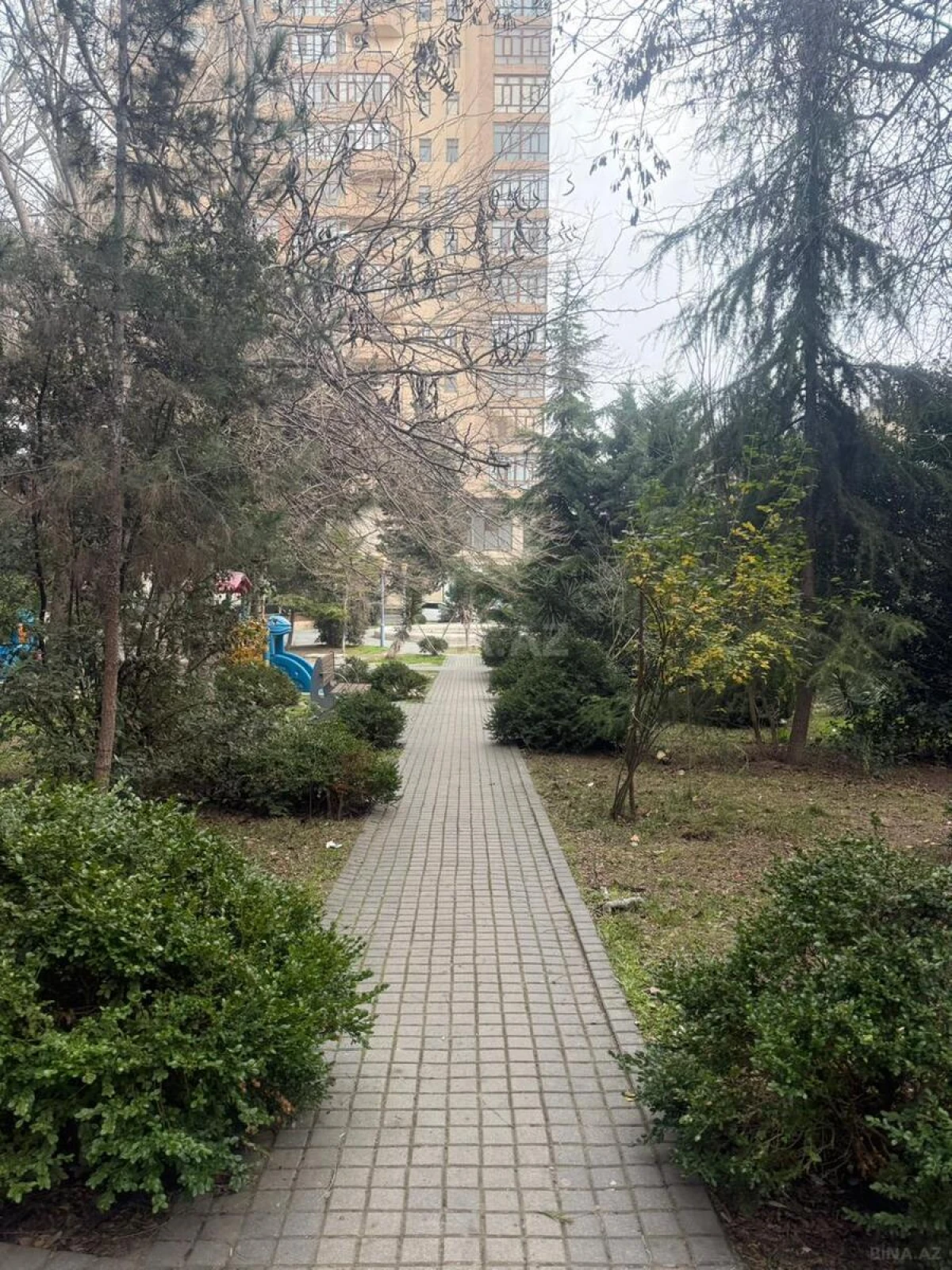 Satılır 3 otaqlı mənzil 90 m²