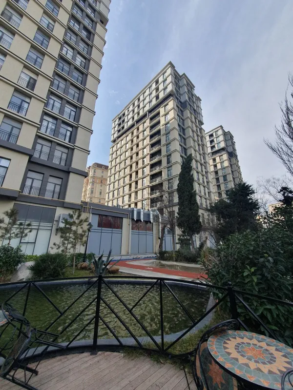Satılır 2 otaqlı mənzil 52 m²