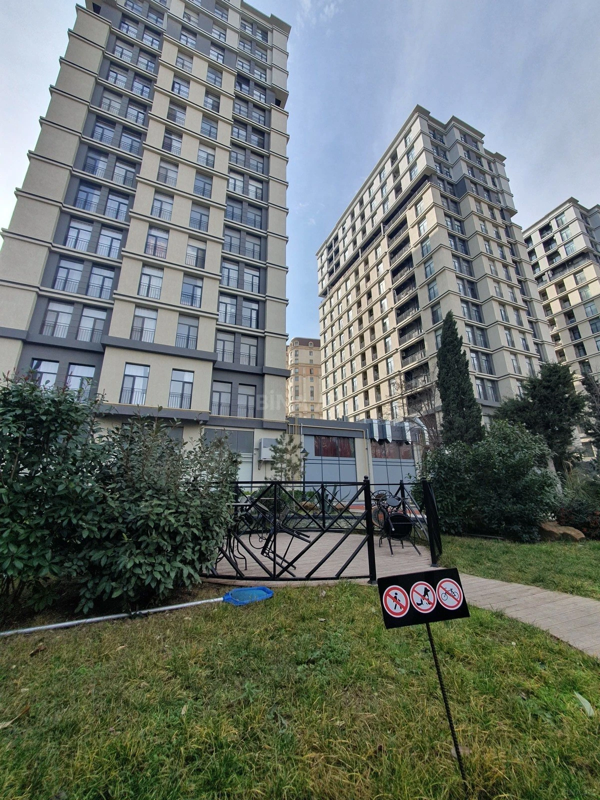 Satılır 2 otaqlı mənzil 52 m²