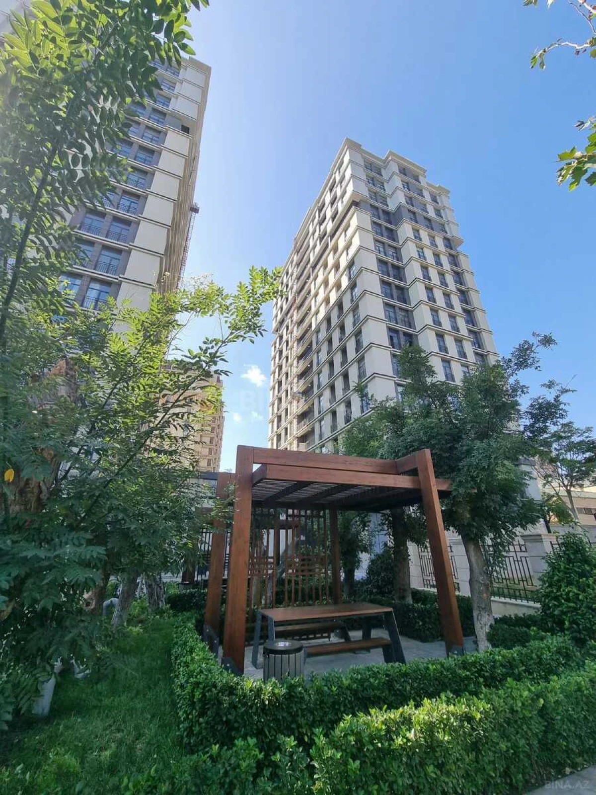 Satılır 2 otaqlı mənzil 52 m²