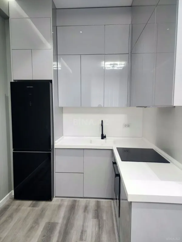 Kirayə verilir 2 otaqlı mənzil 115 m²