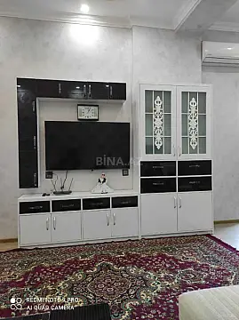 Kirayə verilir 2 otaqlı mənzil 80 m²